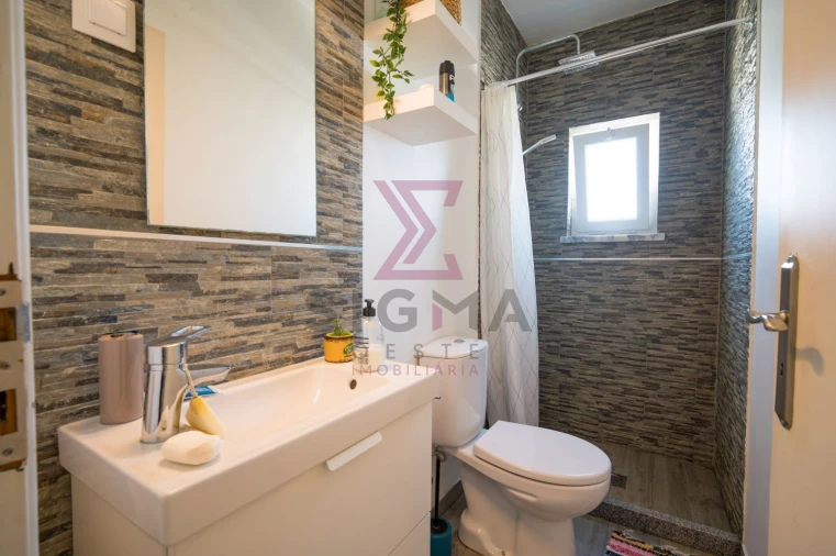 Moradia T3 para Venda em Bombarral e Vale Covo Foto 13