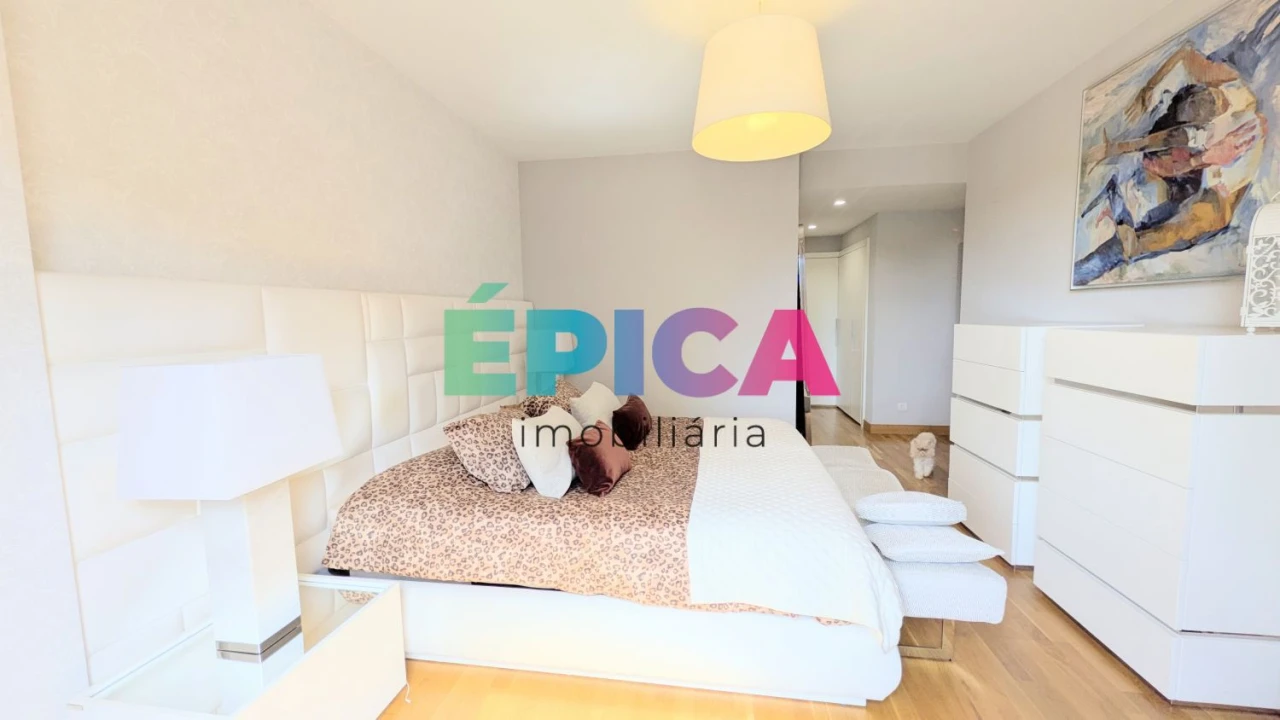 Apartamento T5 para Venda em Lumiar Foto 40