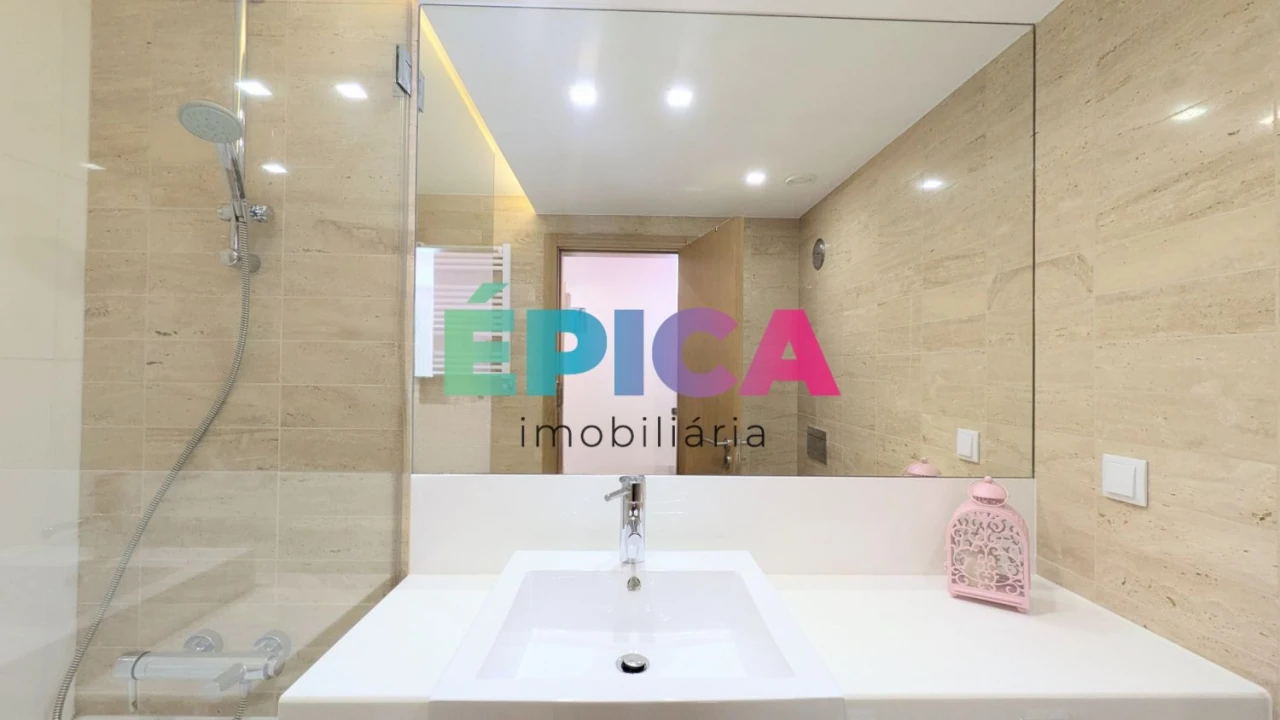 Apartamento T5 para Venda em Lumiar Foto 50