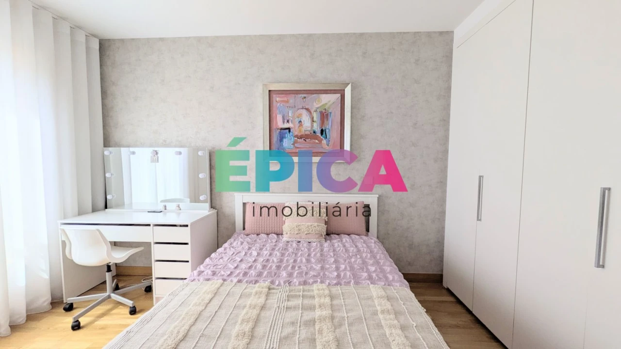 Apartamento T5 para Venda em Lumiar Foto 52