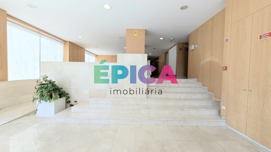 Apartamento T5 para Venda em Lumiar Foto 55