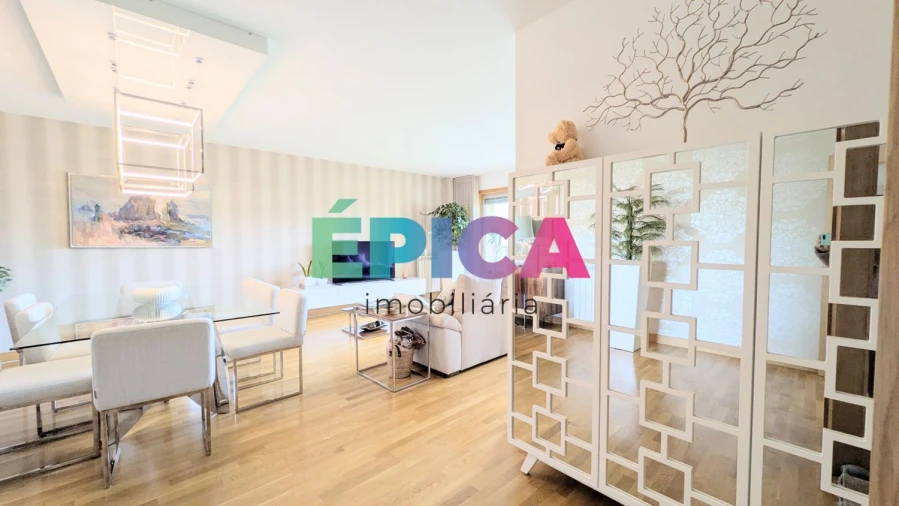 Apartamento T5 para Venda em Lumiar Foto 3