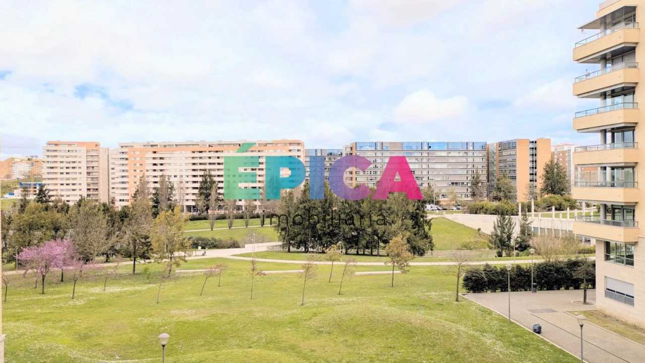 Apartamento T5 para Venda em Lumiar Foto 16