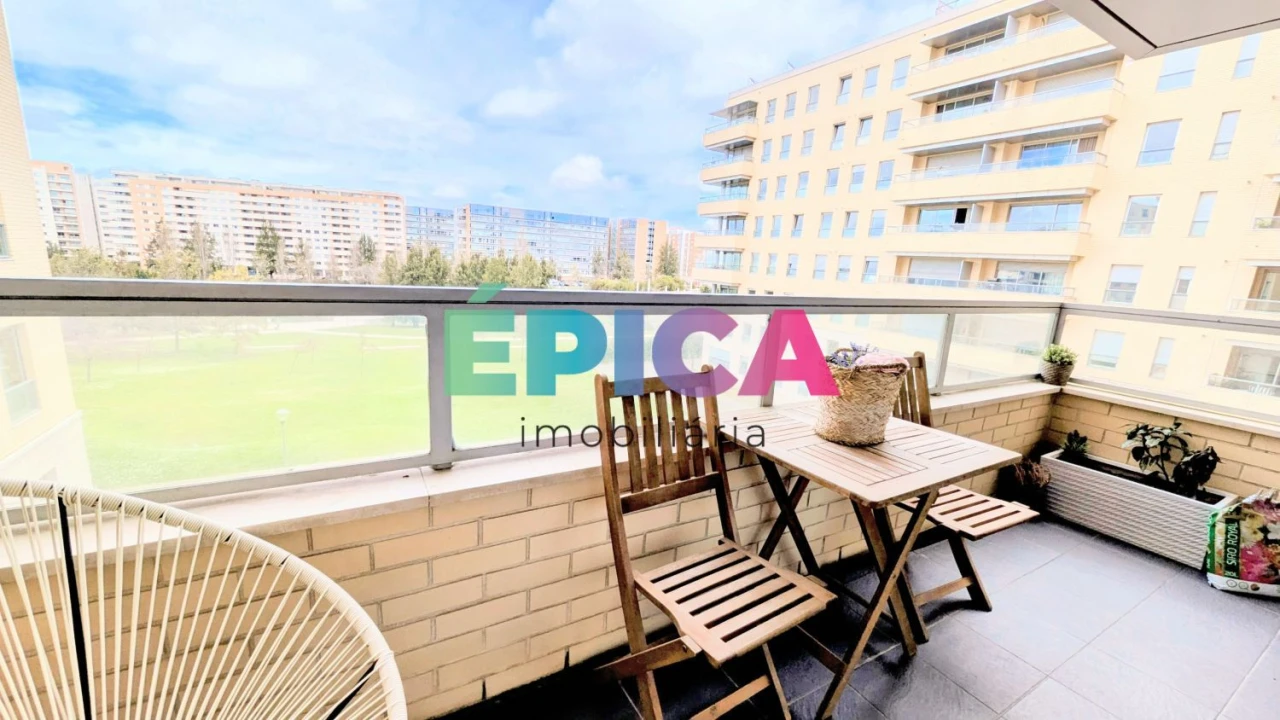 Apartamento T5 para Venda em Lumiar Foto 15