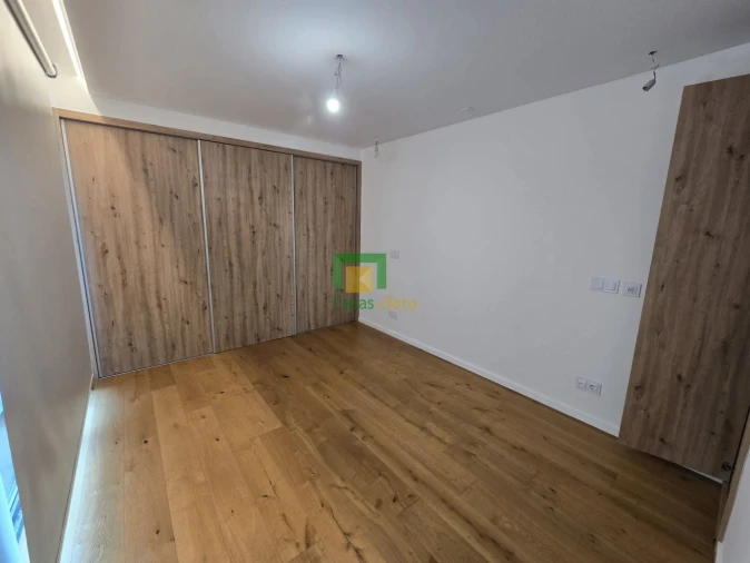 Apartamento T2 para Venda em São Martinho Foto 2