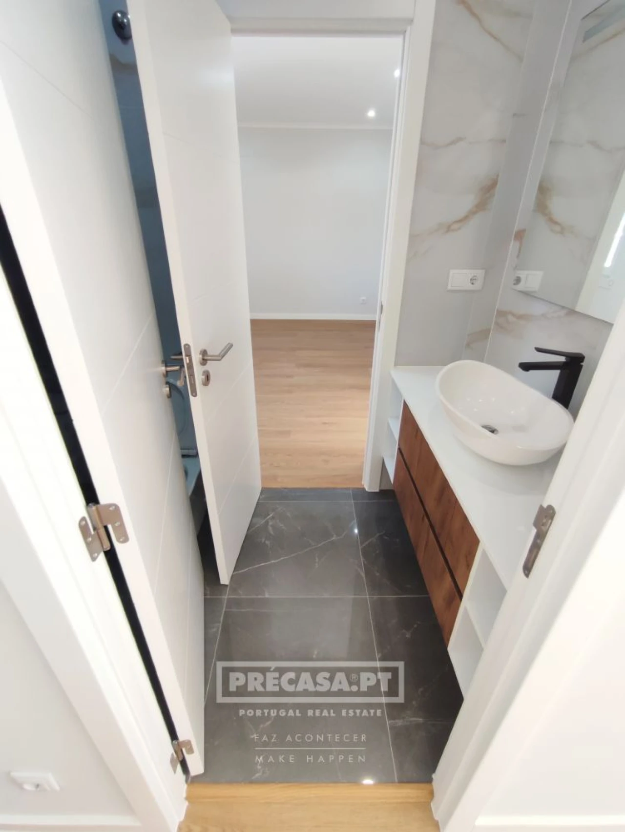 Moradia T3 para Venda em Benfica Foto 42