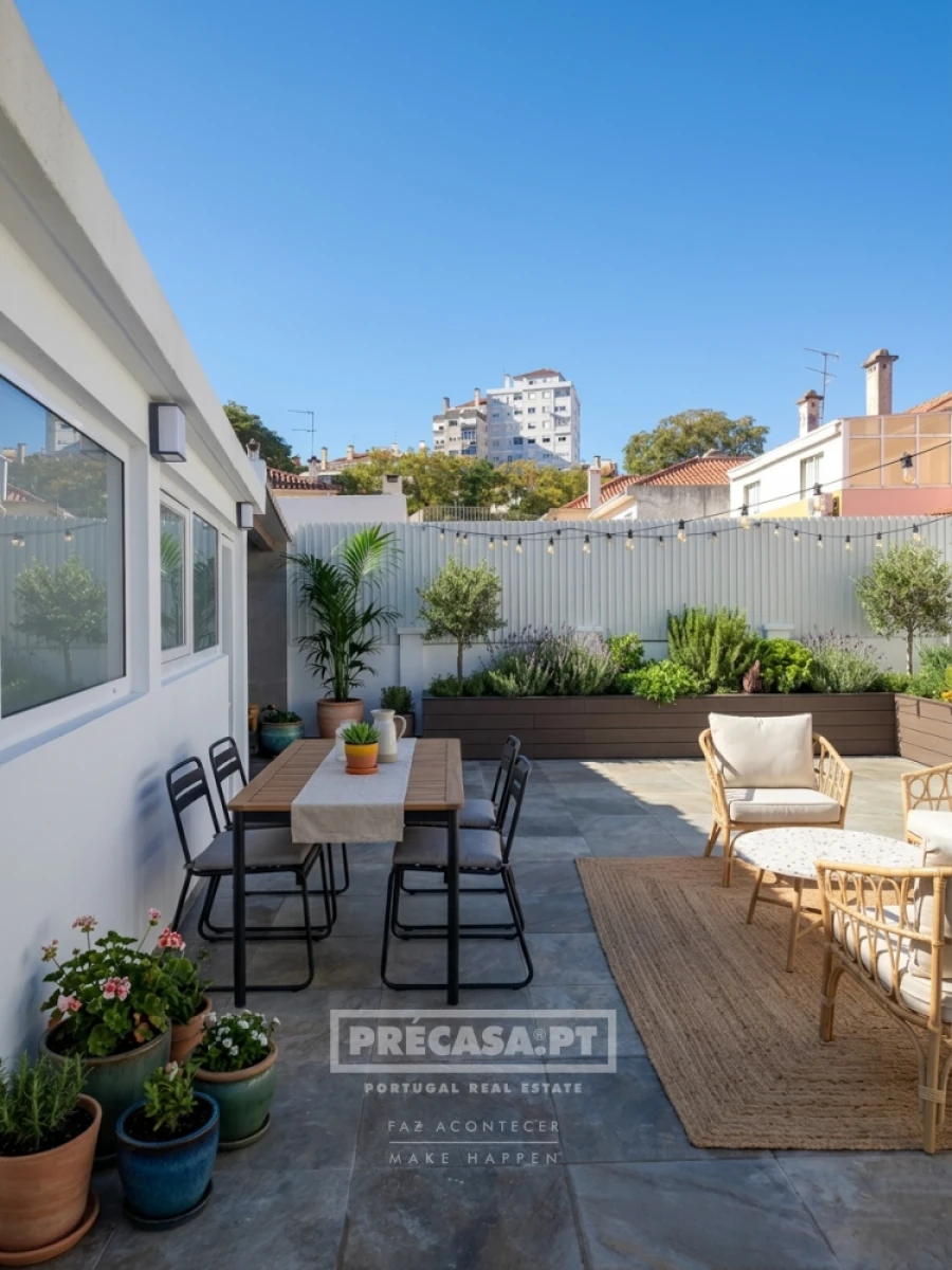 Moradia T3 para Venda em Benfica Foto 19