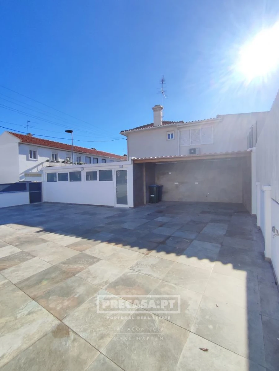 Moradia T3 para Venda em Benfica Foto 28