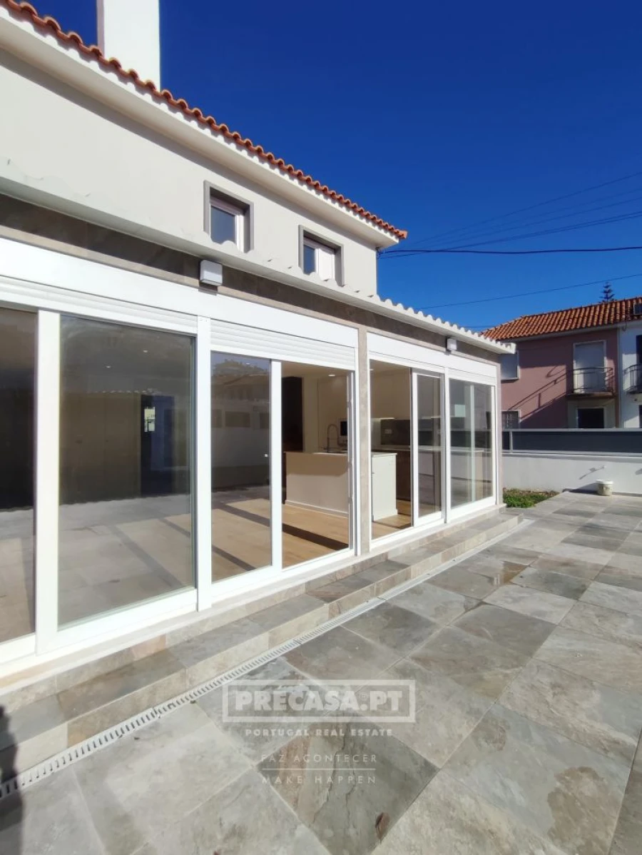 Moradia T3 para Venda em Benfica Foto 30