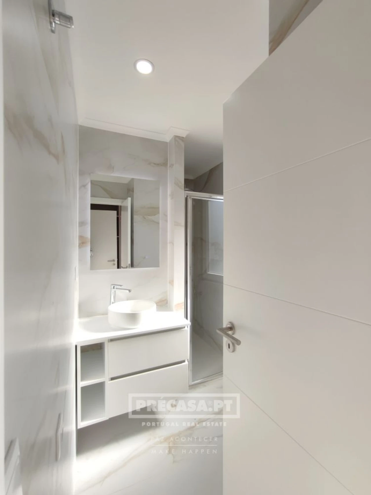 Moradia T3 para Venda em Benfica Foto 90