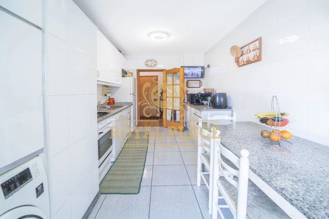 Apartamento T2 para Venda em Mafamude e Vilar do Paraíso Foto 22