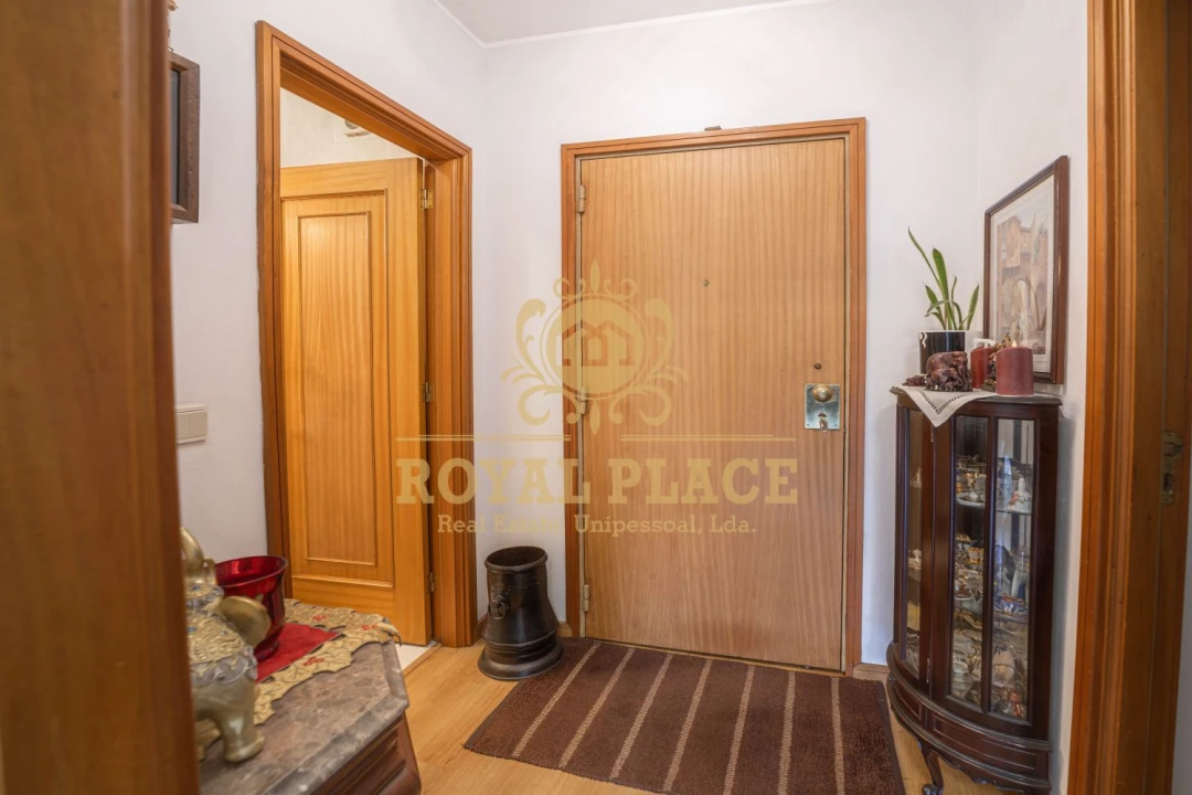 Apartamento T2 para Venda em Mafamude e Vilar do Paraíso Foto 24