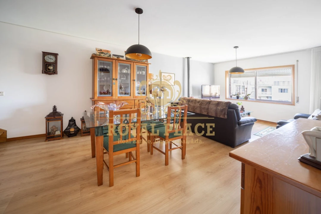 Apartamento T2 para Venda em Mafamude e Vilar do Paraíso Foto 16