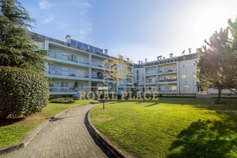 Apartamento T2 para Venda em Mafamude e Vilar do Paraíso Foto 1