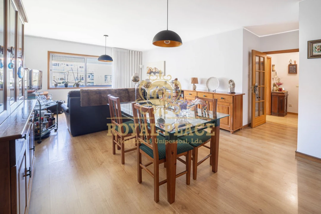 Apartamento T2 para Venda em Mafamude e Vilar do Paraíso Foto 14