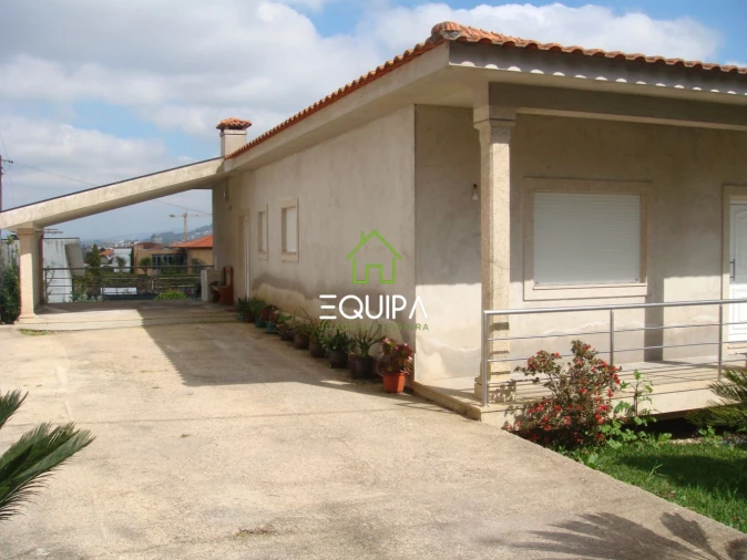 Moradia T3 para Venda em Santo Tirso, Couto (Santa Cristina e São Miguel) e Burgães Foto 9