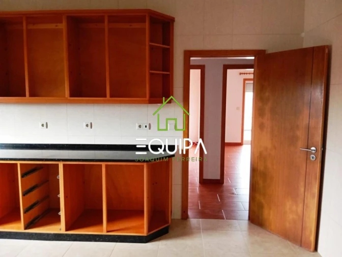 Moradia T3 para Venda em Santo Tirso, Couto (Santa Cristina e São Miguel) e Burgães Foto 18