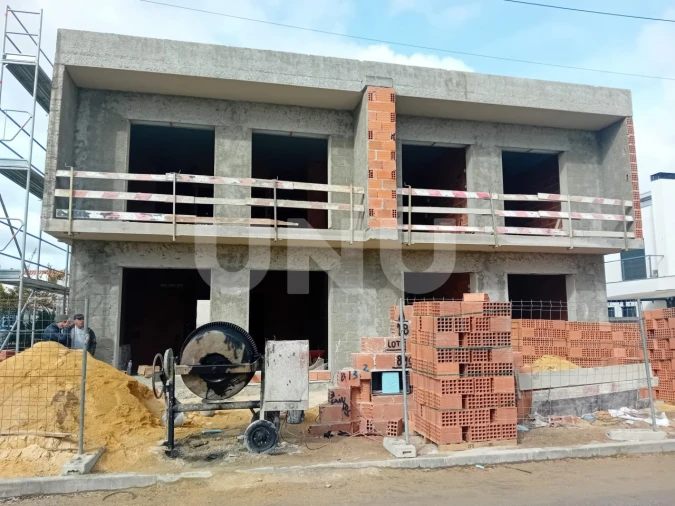 Moradia T4 para Venda em Fernao Ferro Foto 2