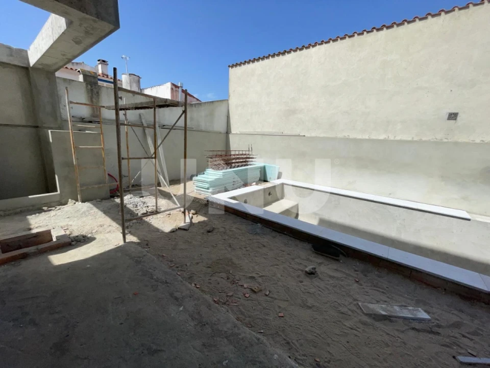 Moradia T4 para Venda em Fernao Ferro Foto 7