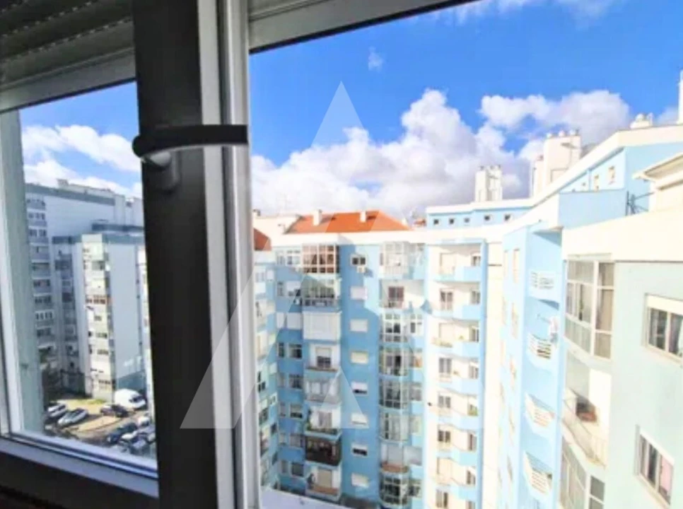 Apartamento T3 para Venda em Águas Livres Foto 2