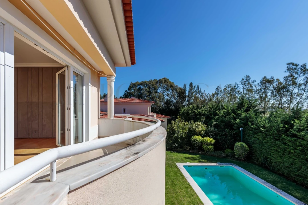 Moradia T4 para Venda em Alcabideche Foto 24