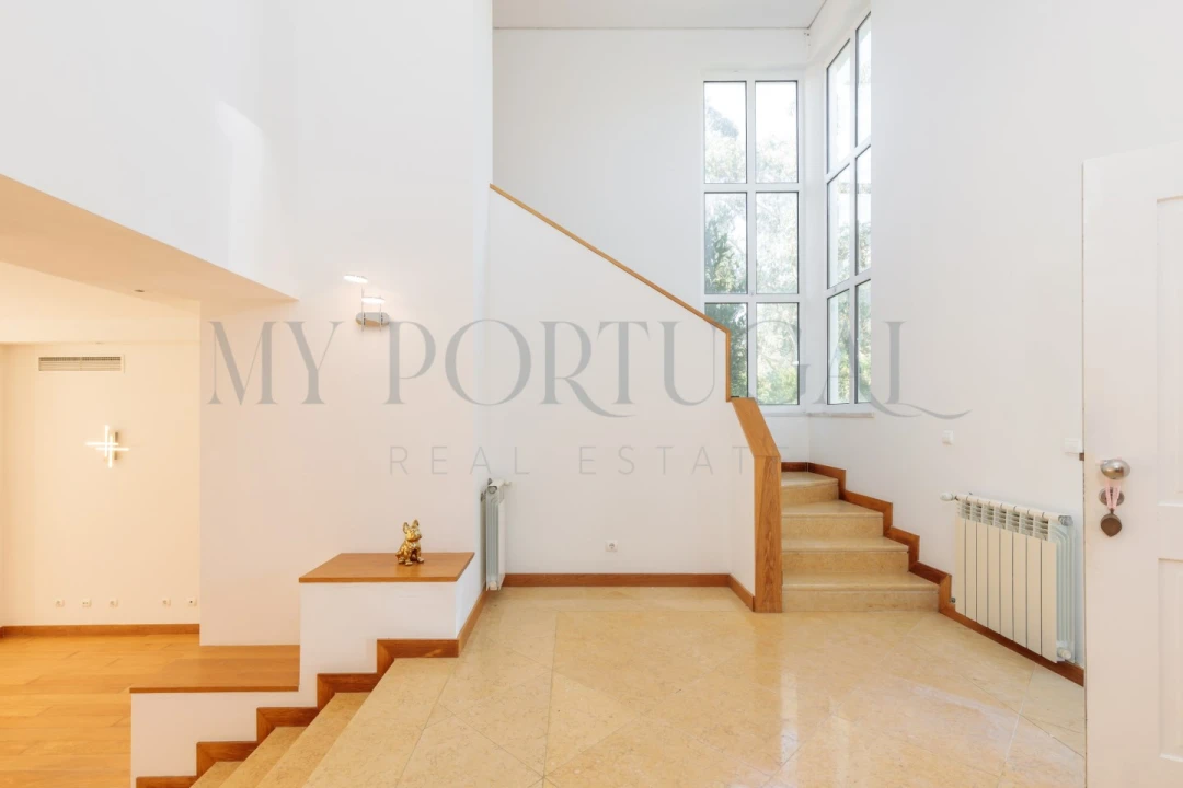 Moradia T4 para Venda em Alcabideche Foto 5