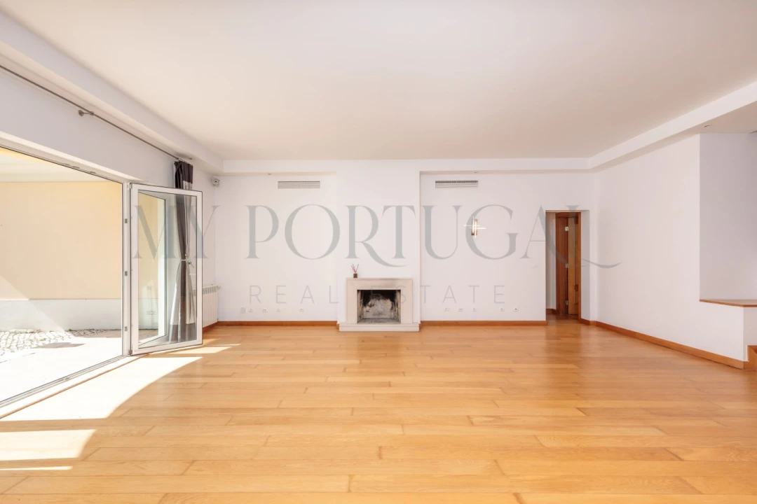 Moradia T4 para Venda em Alcabideche Foto 6