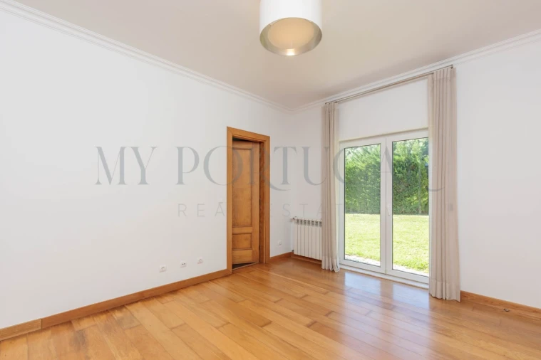 Moradia T4 para Venda em Alcabideche Foto 18