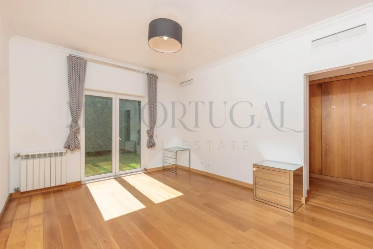 Moradia T4 para Venda em Alcabideche Foto 31