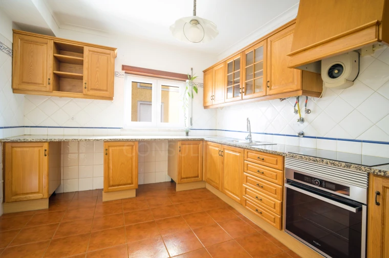 Apartamento T3 para Venda em Cadaval e Pêro Moniz Foto 7