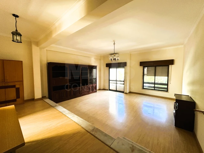 Escritório para Venda em Encosta do Sol Foto 1