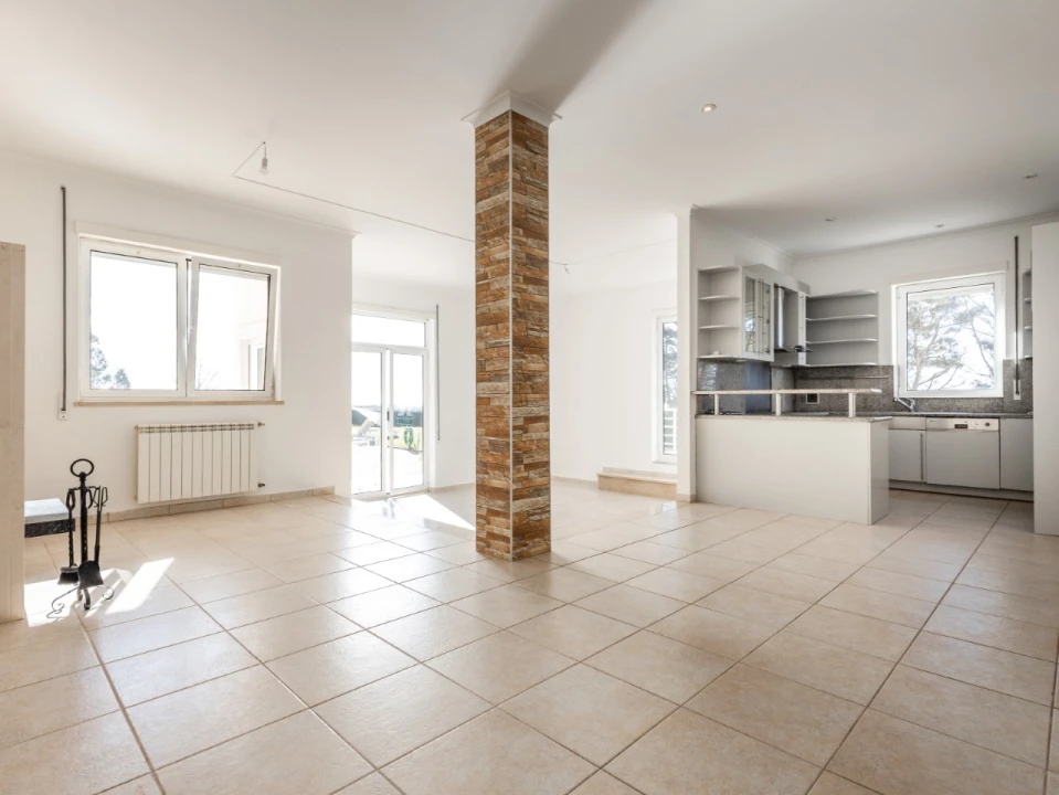 Moradia T4 para Venda em Buarcos Foto 4