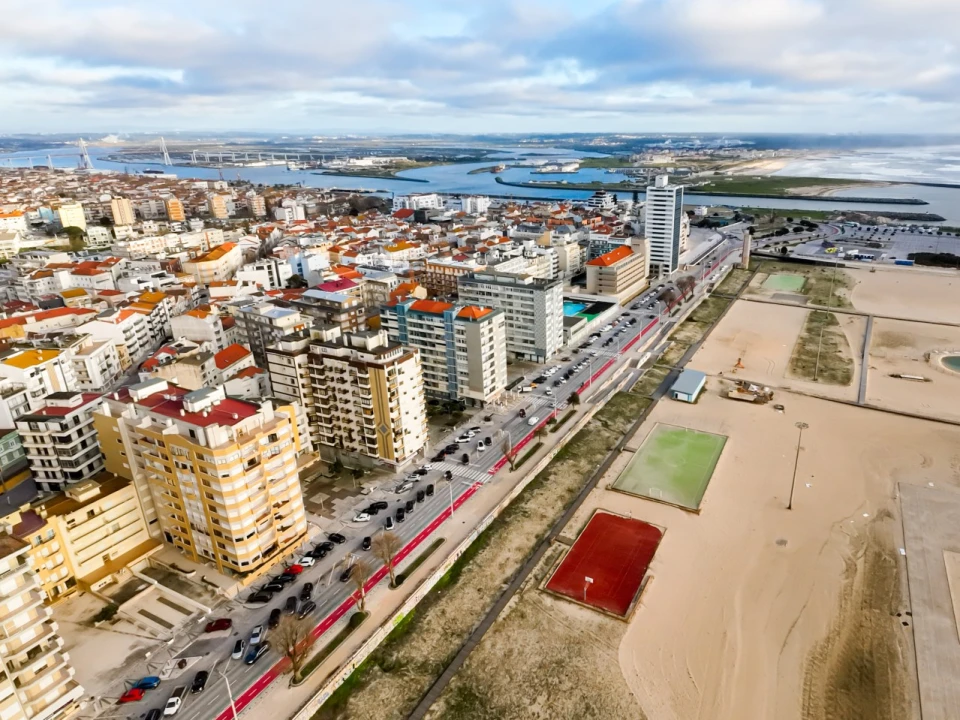 Apartamento T2 para Venda em Buarcos Foto 33