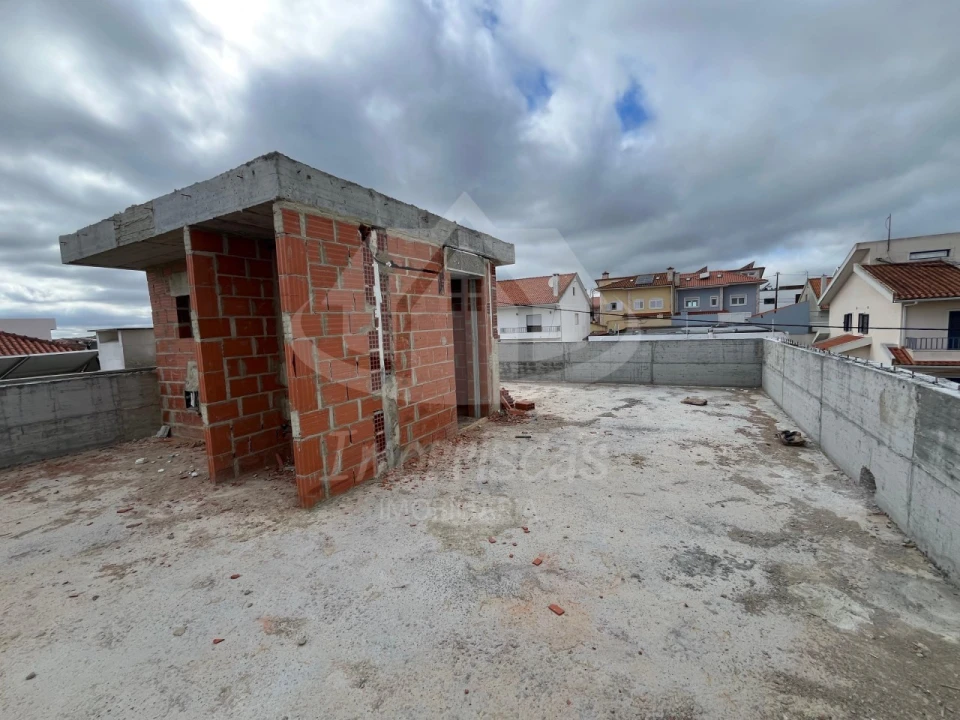 Moradia T4 para Venda em Santa Iria de Azoia, São João da Talha e Bobadela Foto 29