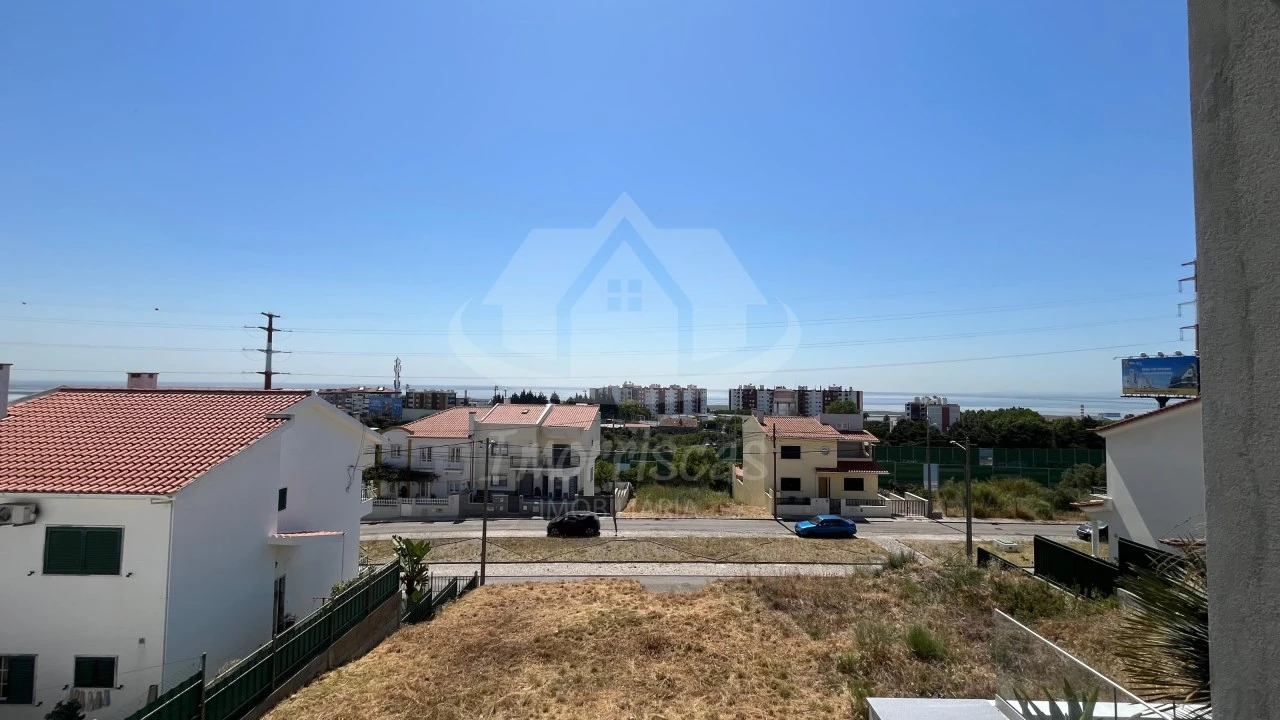 Moradia T4 para Venda em Santa Iria de Azoia, São João da Talha e Bobadela Foto 40