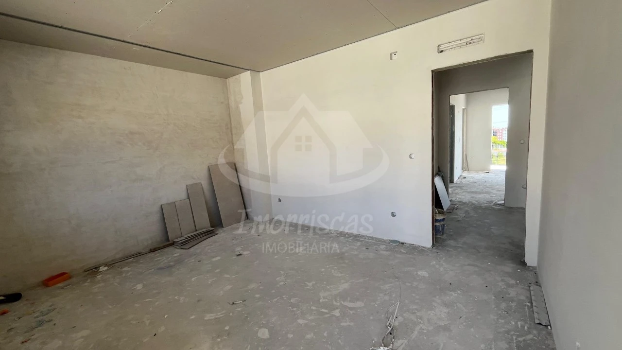 Moradia T4 para Venda em Santa Iria de Azoia, São João da Talha e Bobadela Foto 15