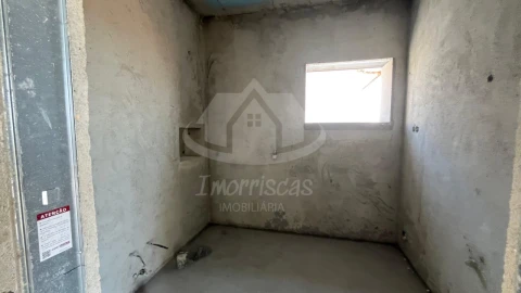 Moradia T4 para Venda em Santa Iria de Azoia, São João da Talha e Bobadela