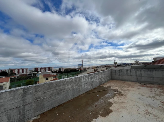 Moradia T4 para Venda em Santa Iria de Azoia, São João da Talha e Bobadela Foto 30