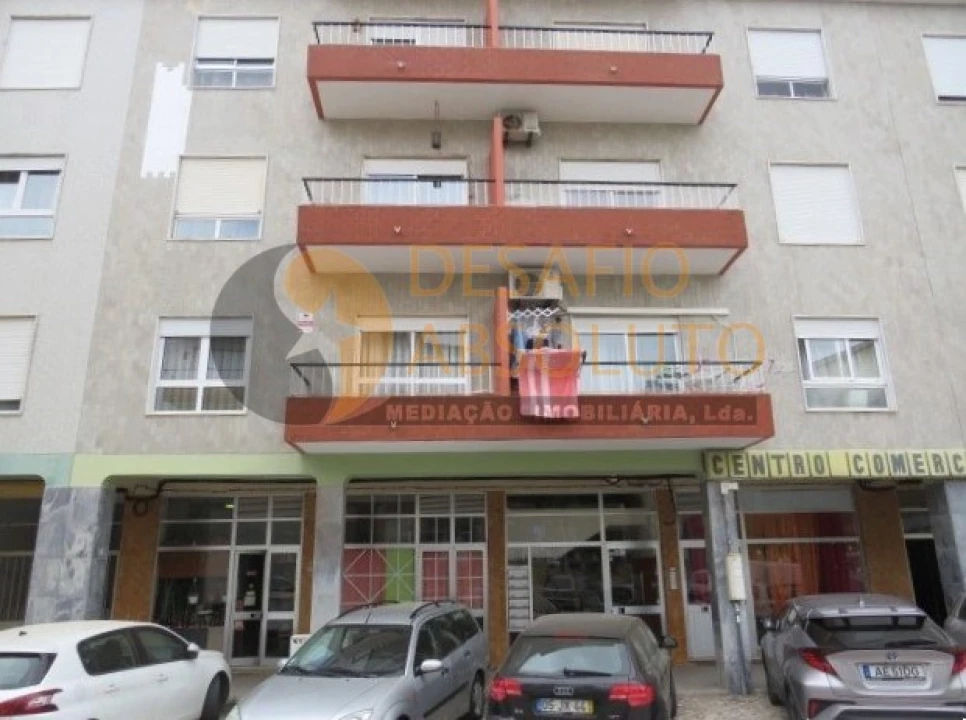 Loja para Venda em Alto do Seixalinho, Santo André e Verderena Foto 1