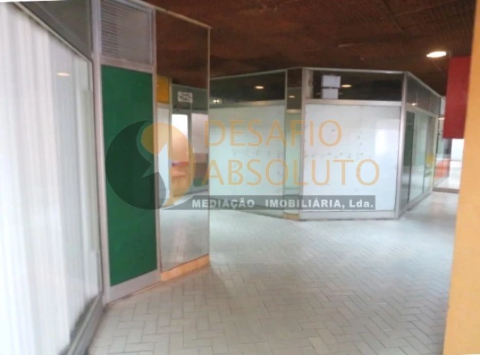 Loja para Venda em Alto do Seixalinho, Santo André e Verderena Foto 6