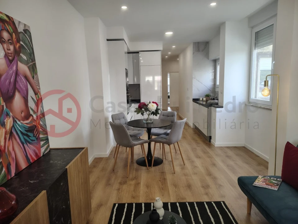 Apartamento T3 para Venda em Benfica Foto 5
