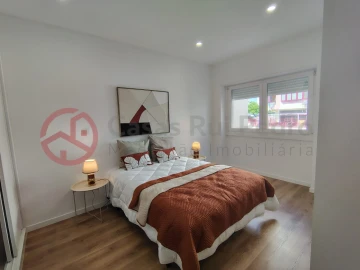 Apartamento T3 para Venda em Benfica