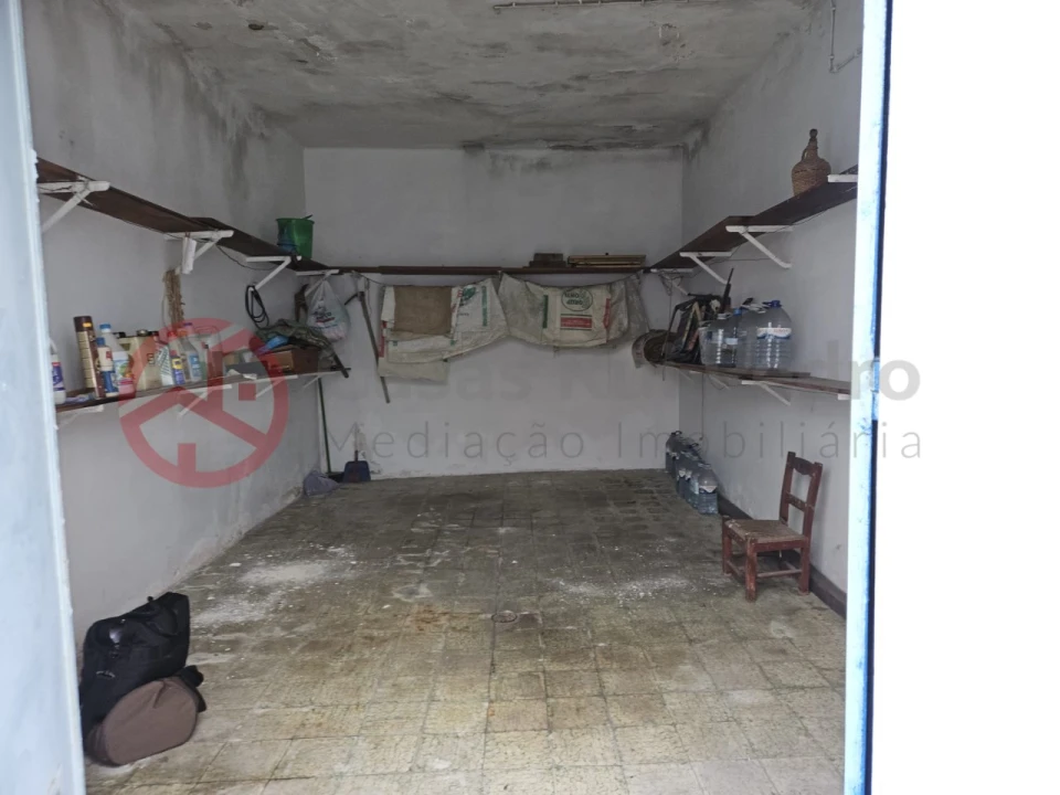 Garagem para Venda em Laranjeiro e Feijó Foto 3