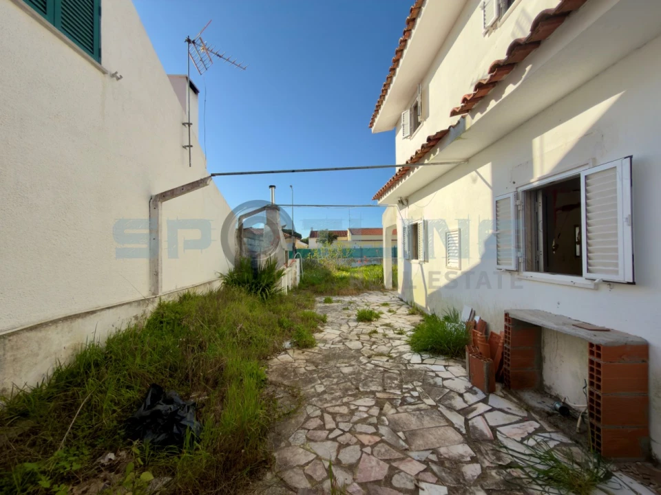 Moradia T3 para Venda em Sesimbra (Castelo) Foto 9