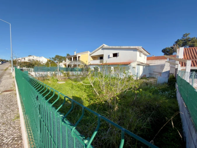 Moradia T3 para Venda em Sesimbra (Castelo) Foto 3