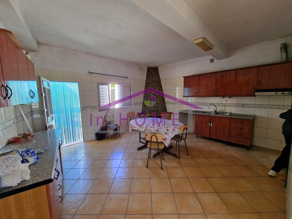 Moradia T3 para Venda em Salir Foto 9