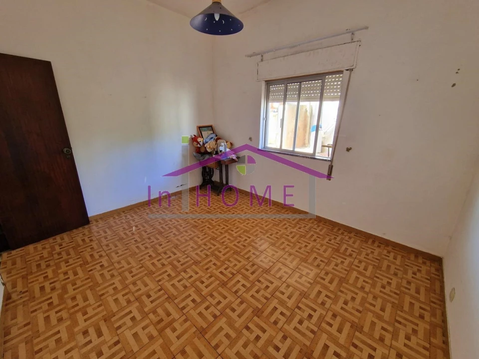 Moradia T3 para Venda em Salir Foto 10