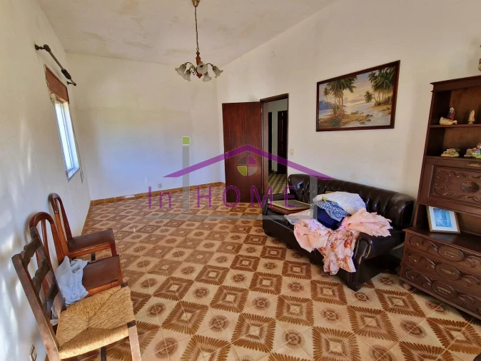 Moradia T3 para Venda em Salir Foto 4