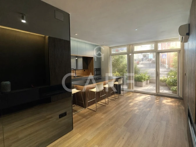 Apartamento T1 para Venda em Algés, Linda-A-Velha e Cruz Quebrada-Dafundo Foto 1