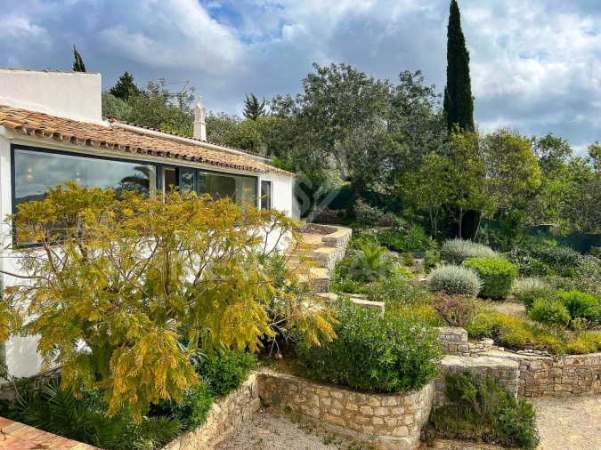 Moradia T3 para Venda em Santa Barbara de Nexe Foto 48